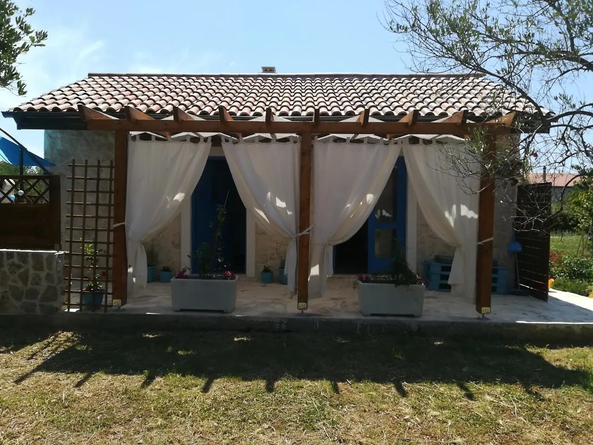 Landhaus Gasthaus Tiny House Sukošan Kroatien